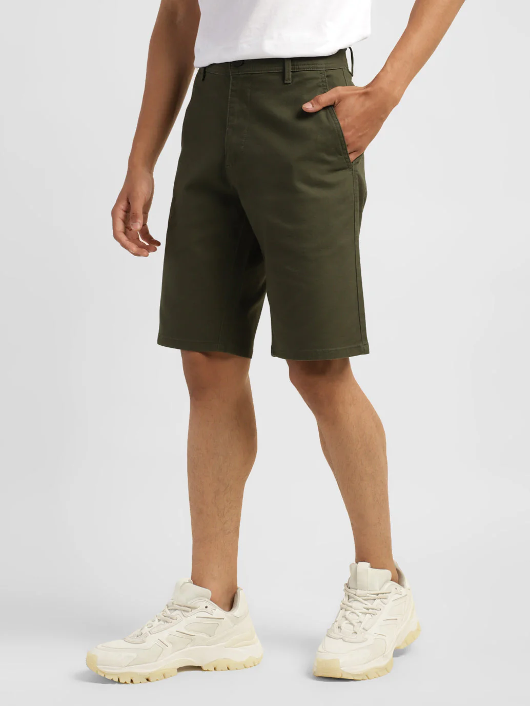 Men's Green Tapered Fit Shorts - Image 6