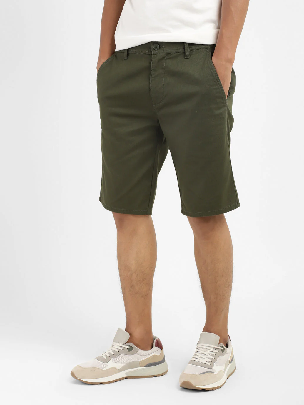 Men's Green Tapered Fit Shorts - Image 8