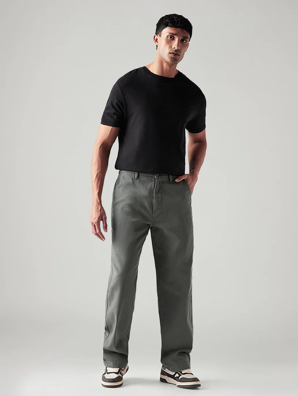 Men's Grey Loose Fit Mid Rise Chinos - Image 2