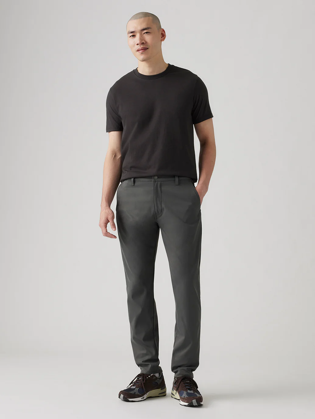 Men's Grey Straight Fit Tech Pant