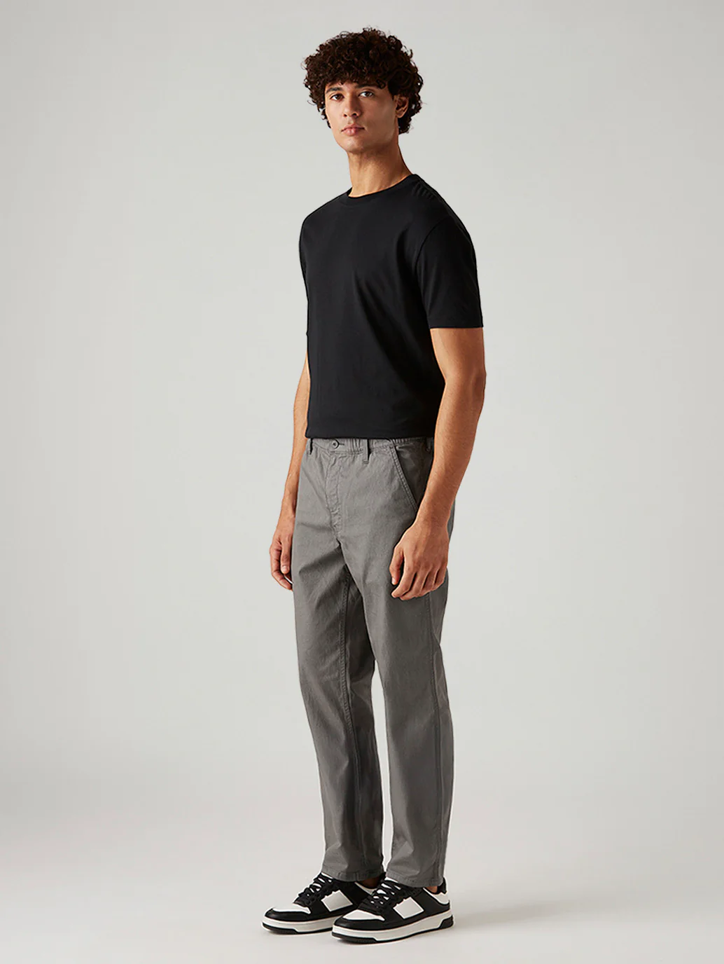 Men's Grey Relaxed Fit Mid Rise Tech Pant - Image 5