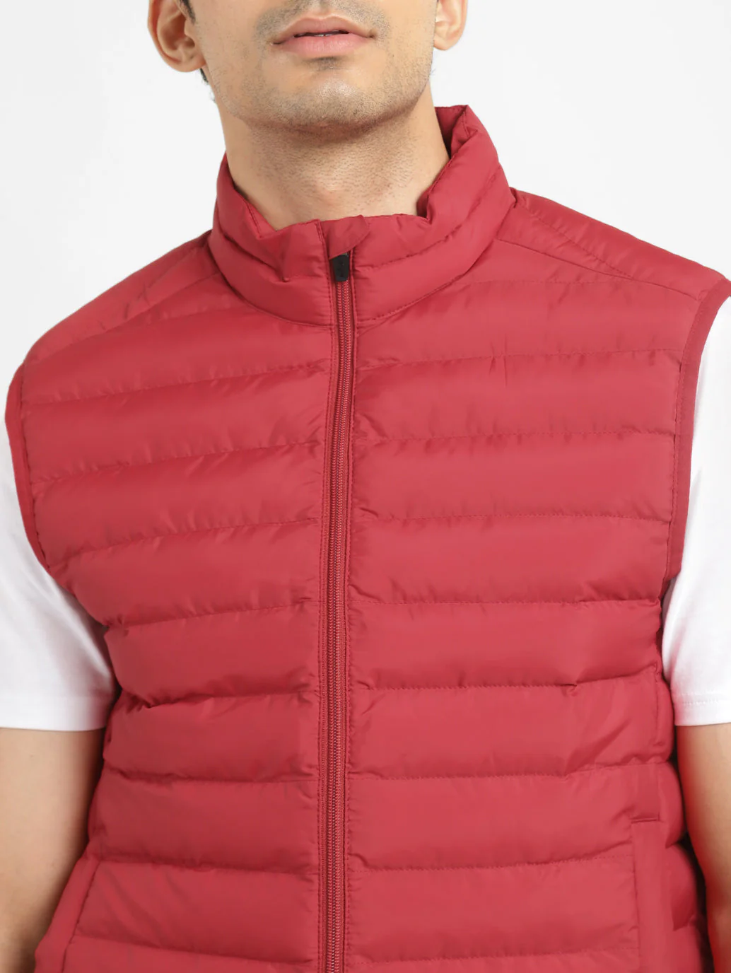 Men's Solid Red Sleeveless Quilted Jacket - Image 5