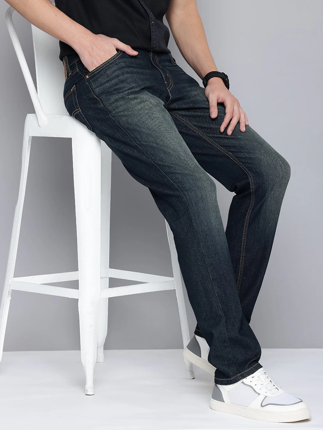 Men's 511 Blue Slim Fit Mid Rise Jeans - Image 2