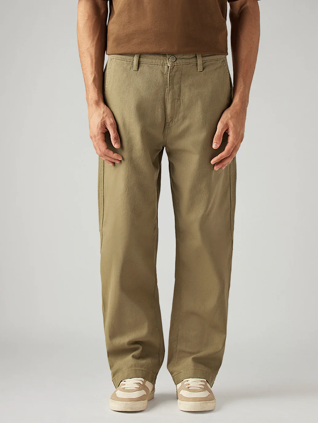 Men's Khaki Loose Fit Mid Rise Chinos - Image 3
