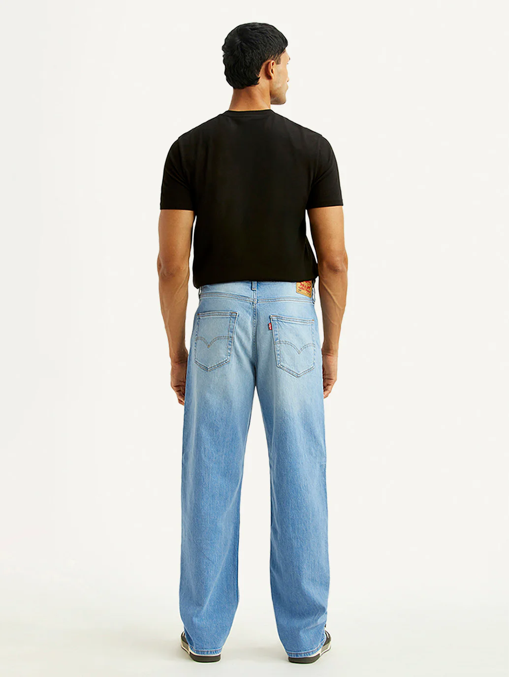 Men's 568 Light Blue Loose Fit Mid Rise Jeans - Image 3