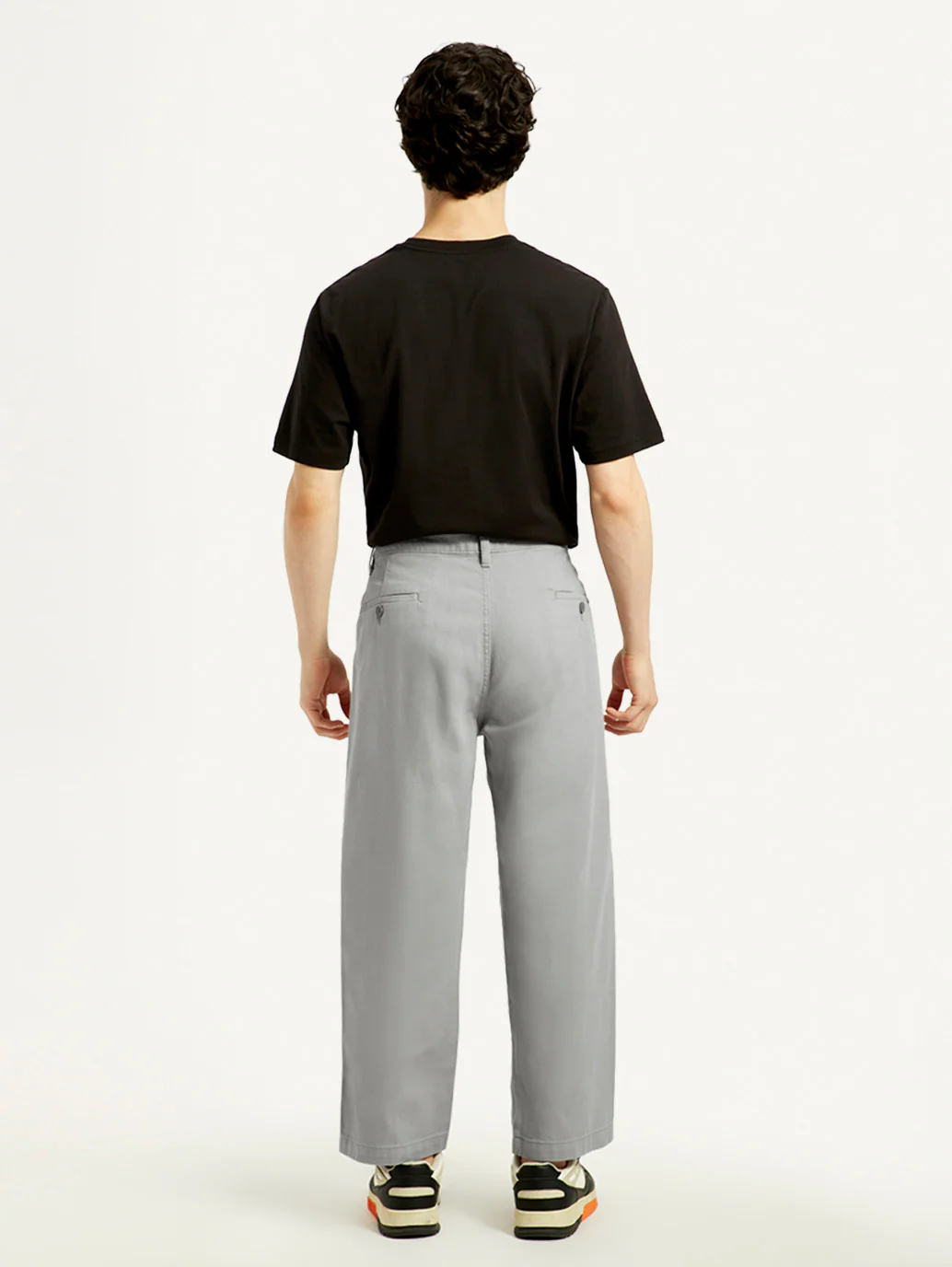 Men's Grey Loose Fit Mid Rise Chinos - Image 5