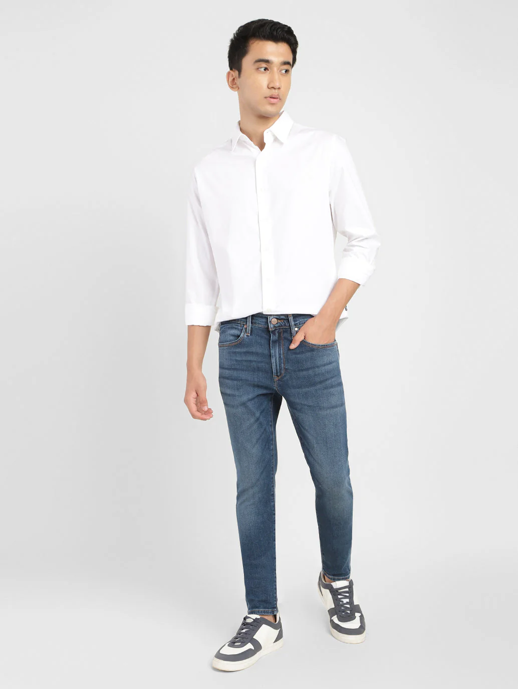 Men's Redloop Blue Skinny Fit Mid Rise Jeans - Image 2