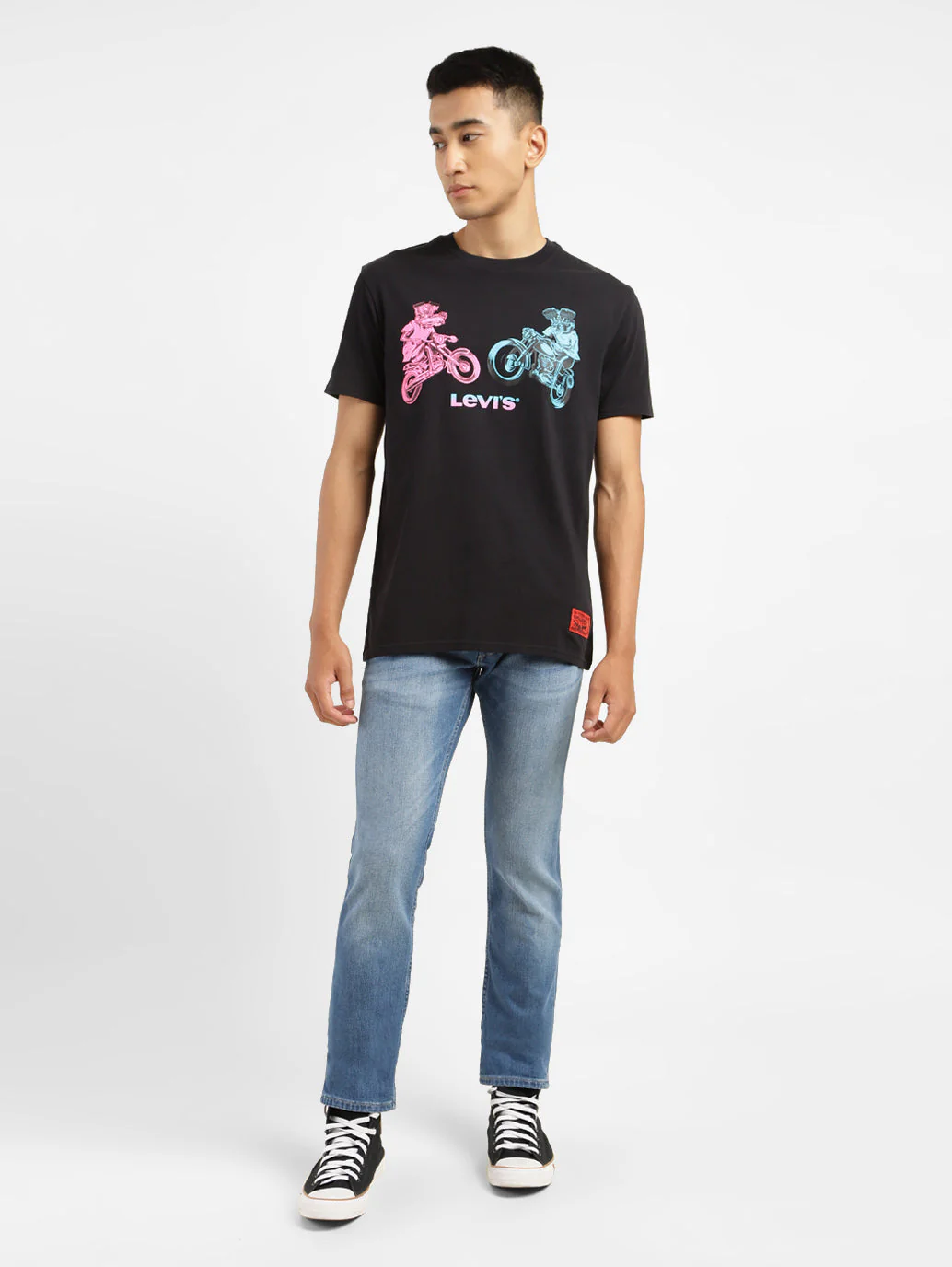 Men's Graphic Print Slim Fit T-shirt - Image 5