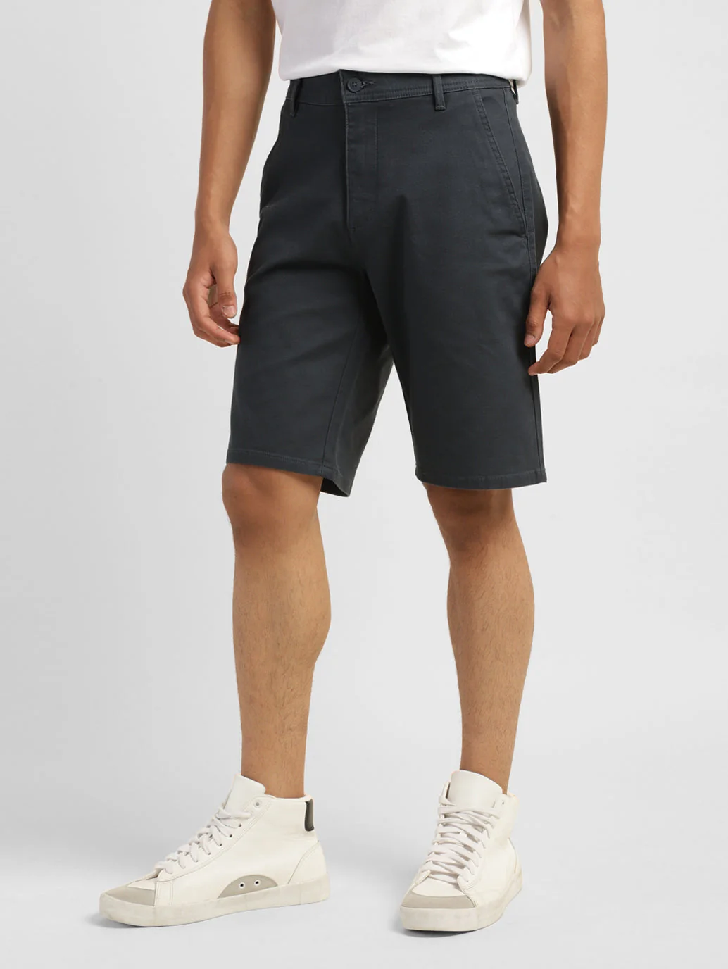 Men's Grey Tapered Fit Shorts - Image 4