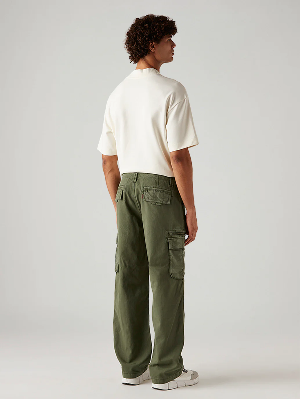 Men's Olive Baggy Fit Mid Rise Cargo Trousers - Image 3
