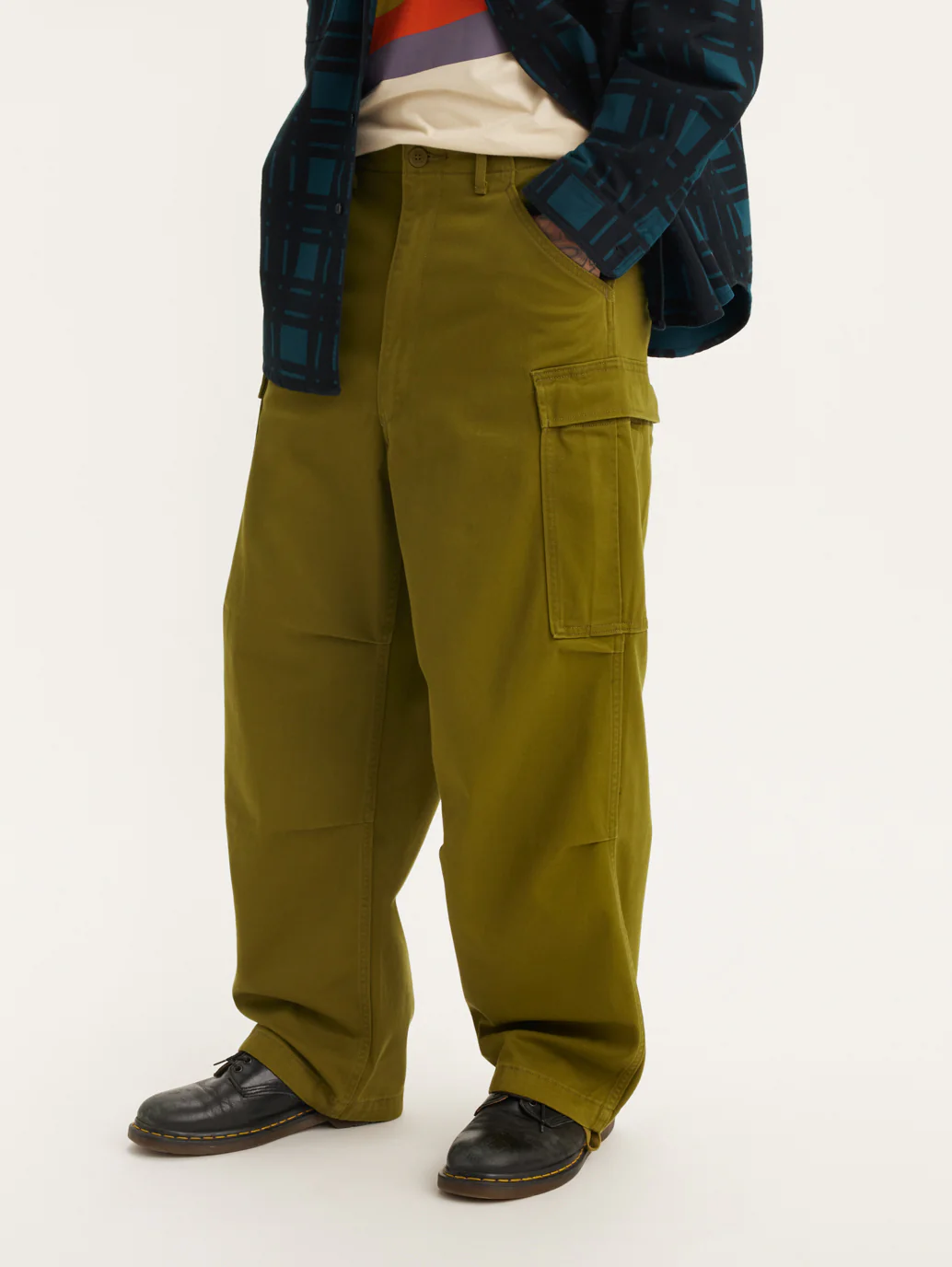 Men's Olive Loose Fit Cargo Trousers - Image 3