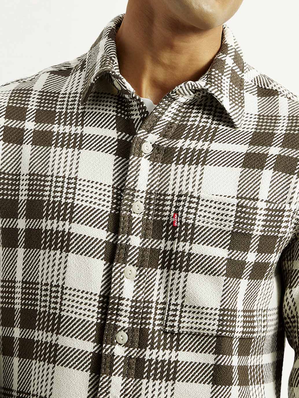 Men's Plaid Relaxed Fit Shirt - Image 4