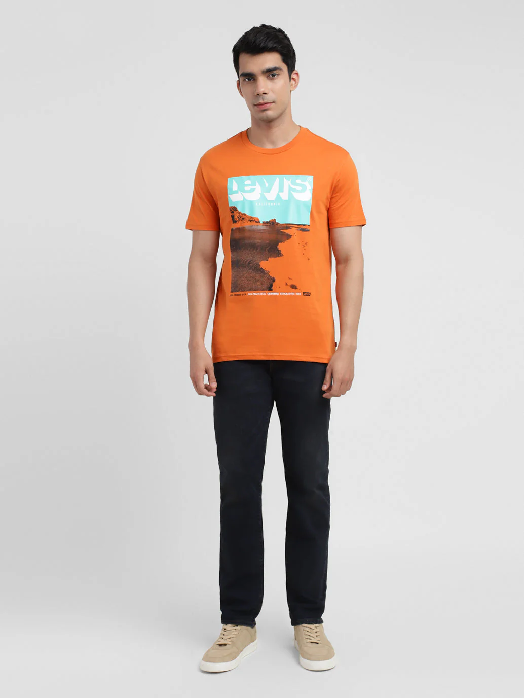 Men's Graphic Print Slim Fit T-shirt - Image 6