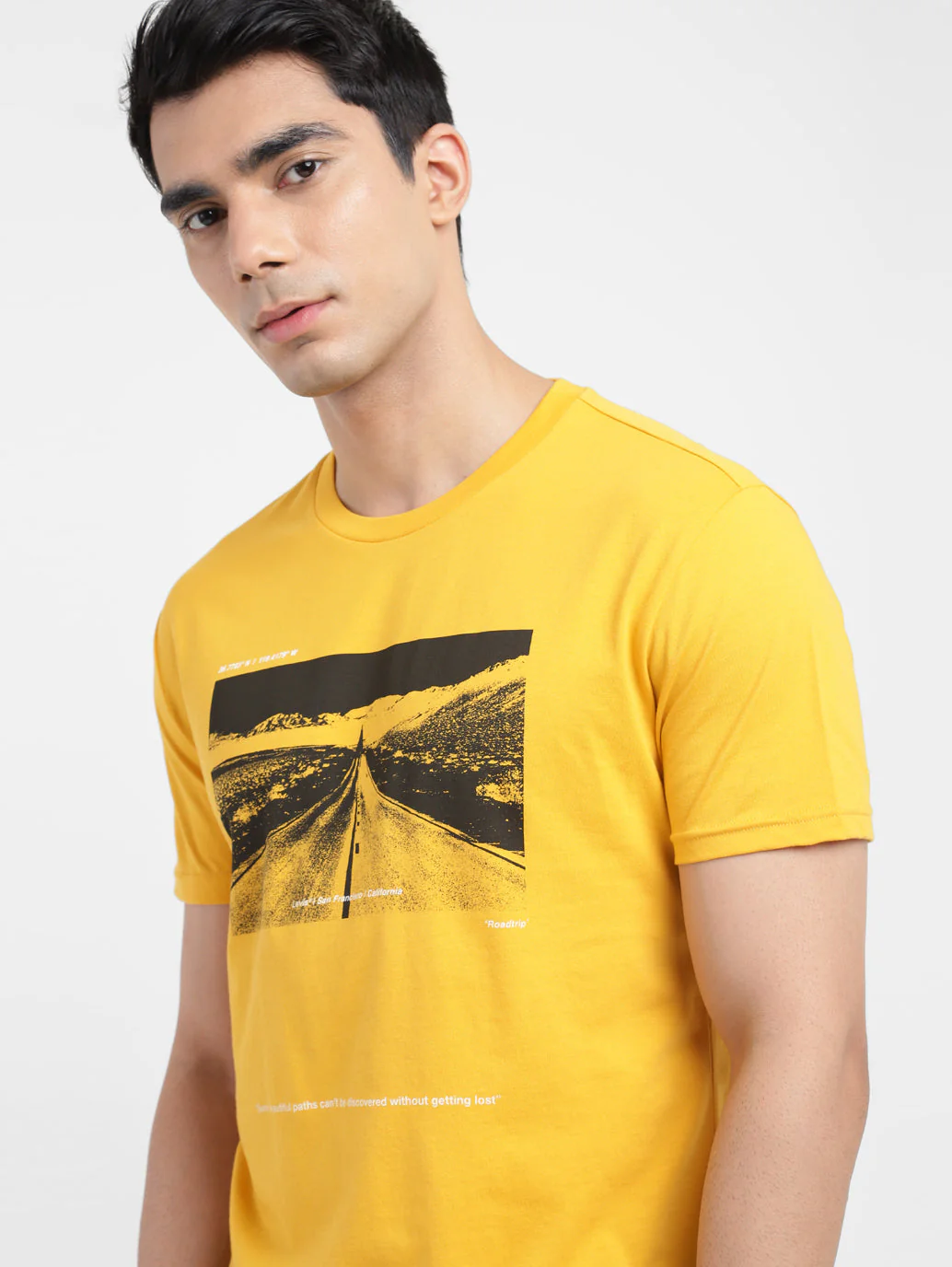 Men's Graphic Print Slim Fit T-shirt - Image 2