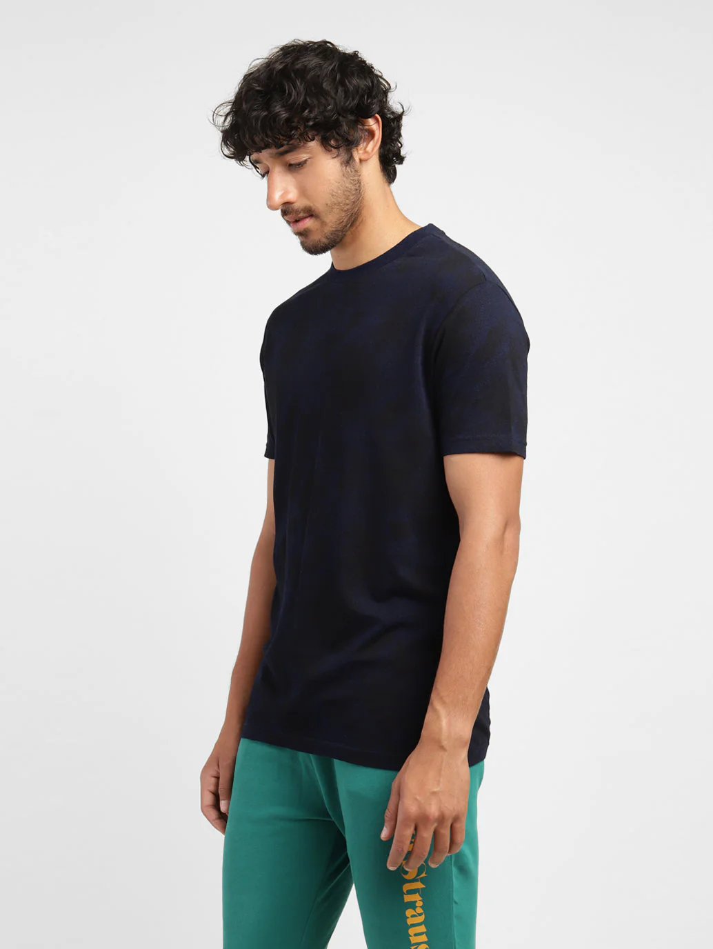 Men's Abstract Print Crew Neck T-shirt - Image 4