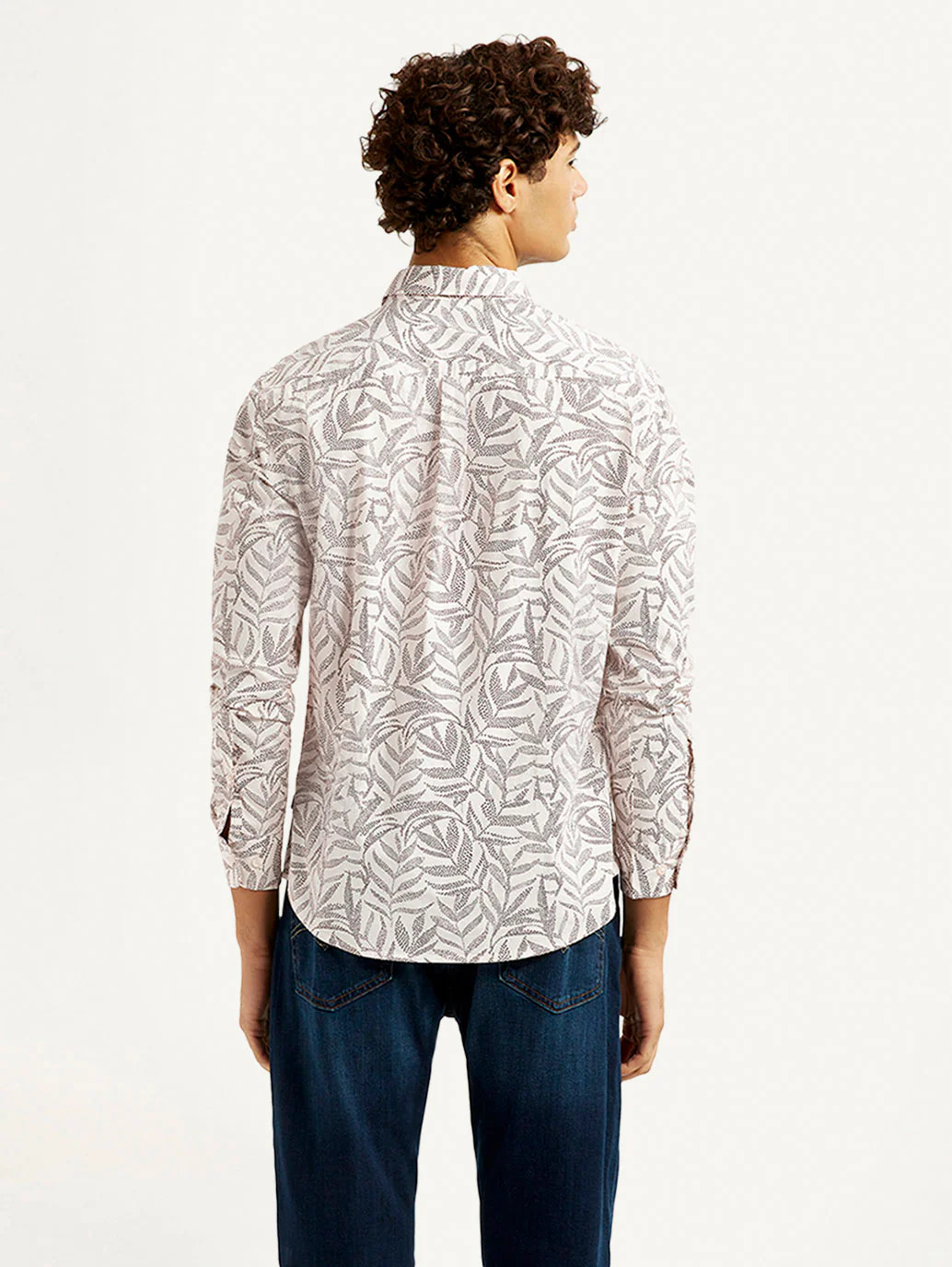 Men's Printed Off White Slim Fit Shirt - Image 3