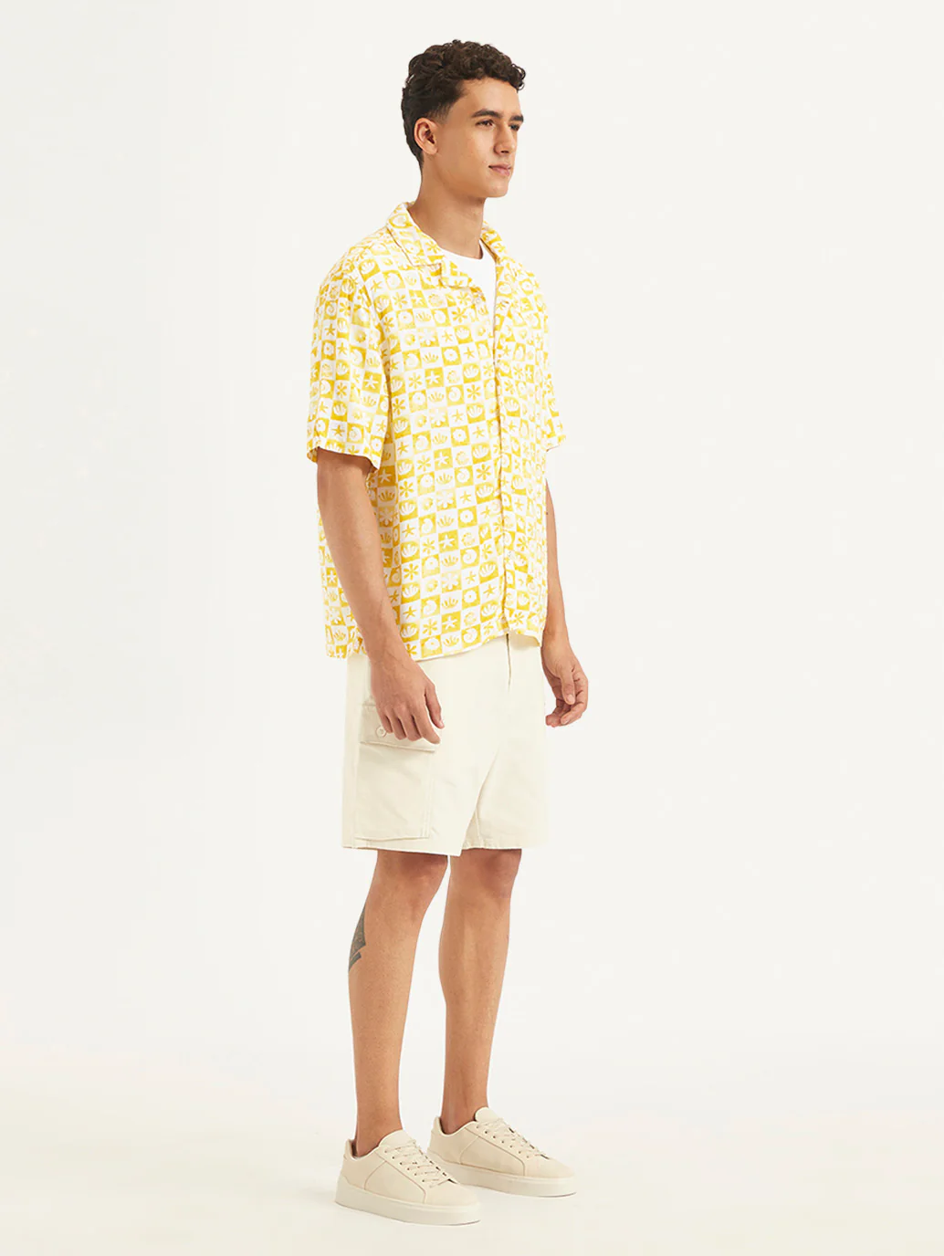 Men's Printed Regular Fit Camp Shirt - Image 2