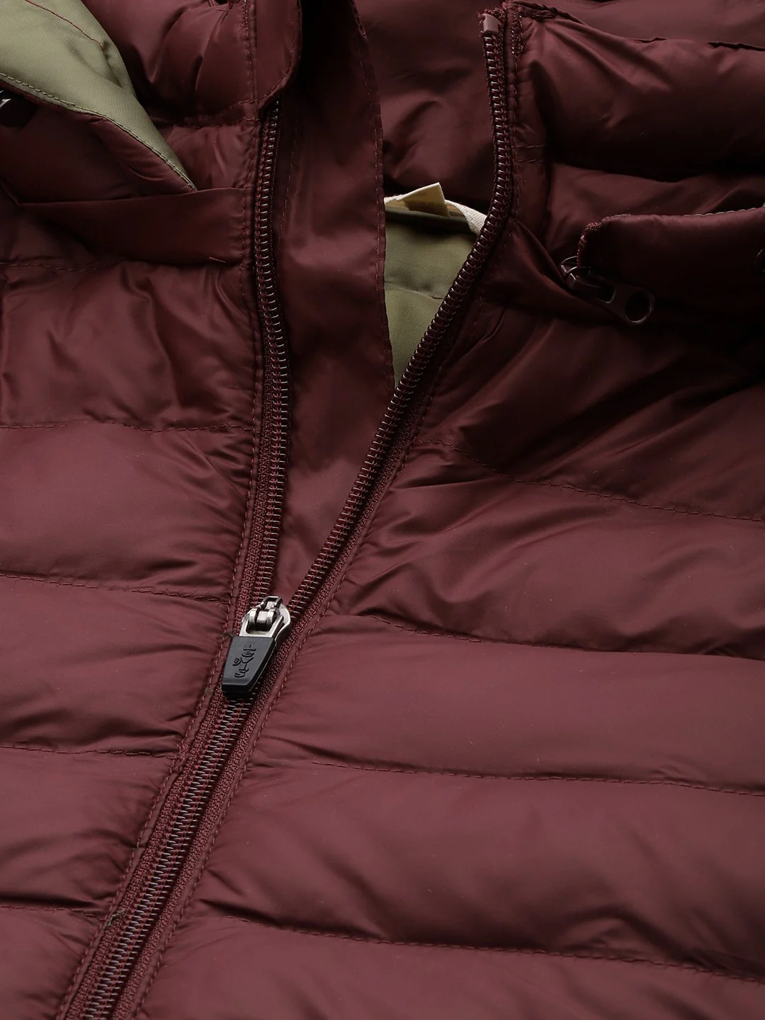 Men's Quilted Maroon Hooded Puffer Jacket - Image 4