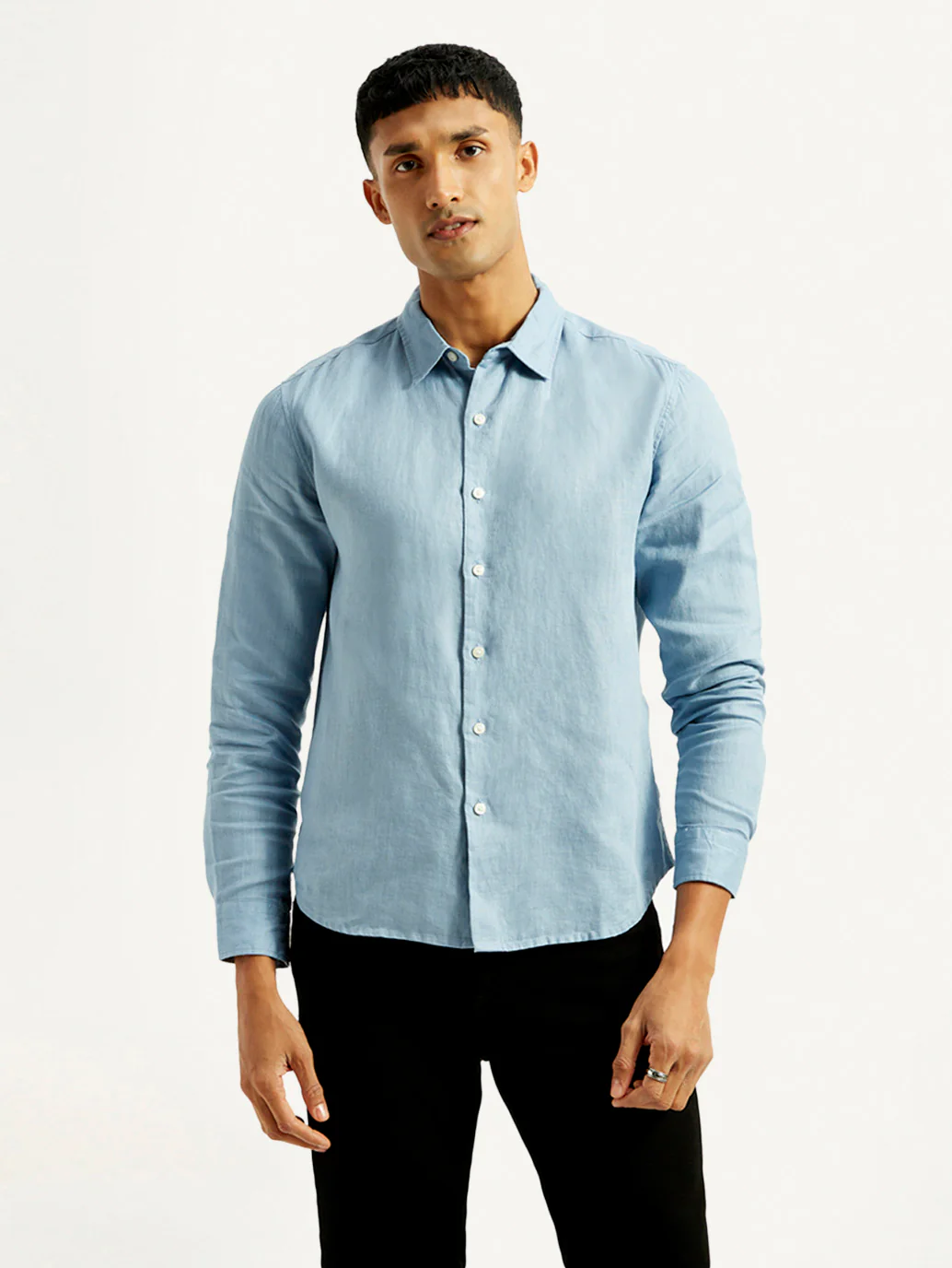Men's Redloop Solid Light Blue Slim Fit Linen Shirt - Image 3