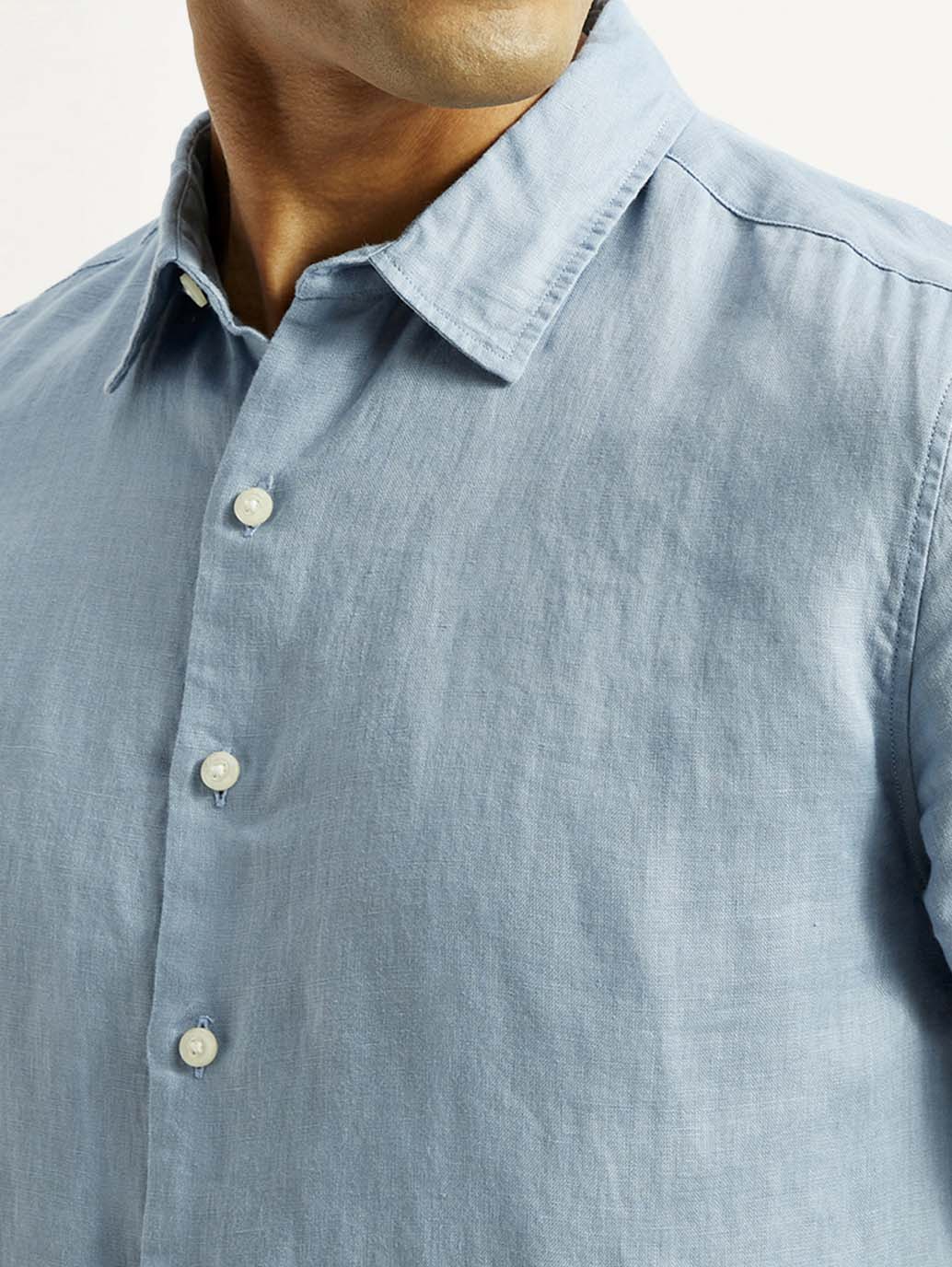 Men's Redloop Solid Light Blue Slim Fit Linen Shirt - Image 5