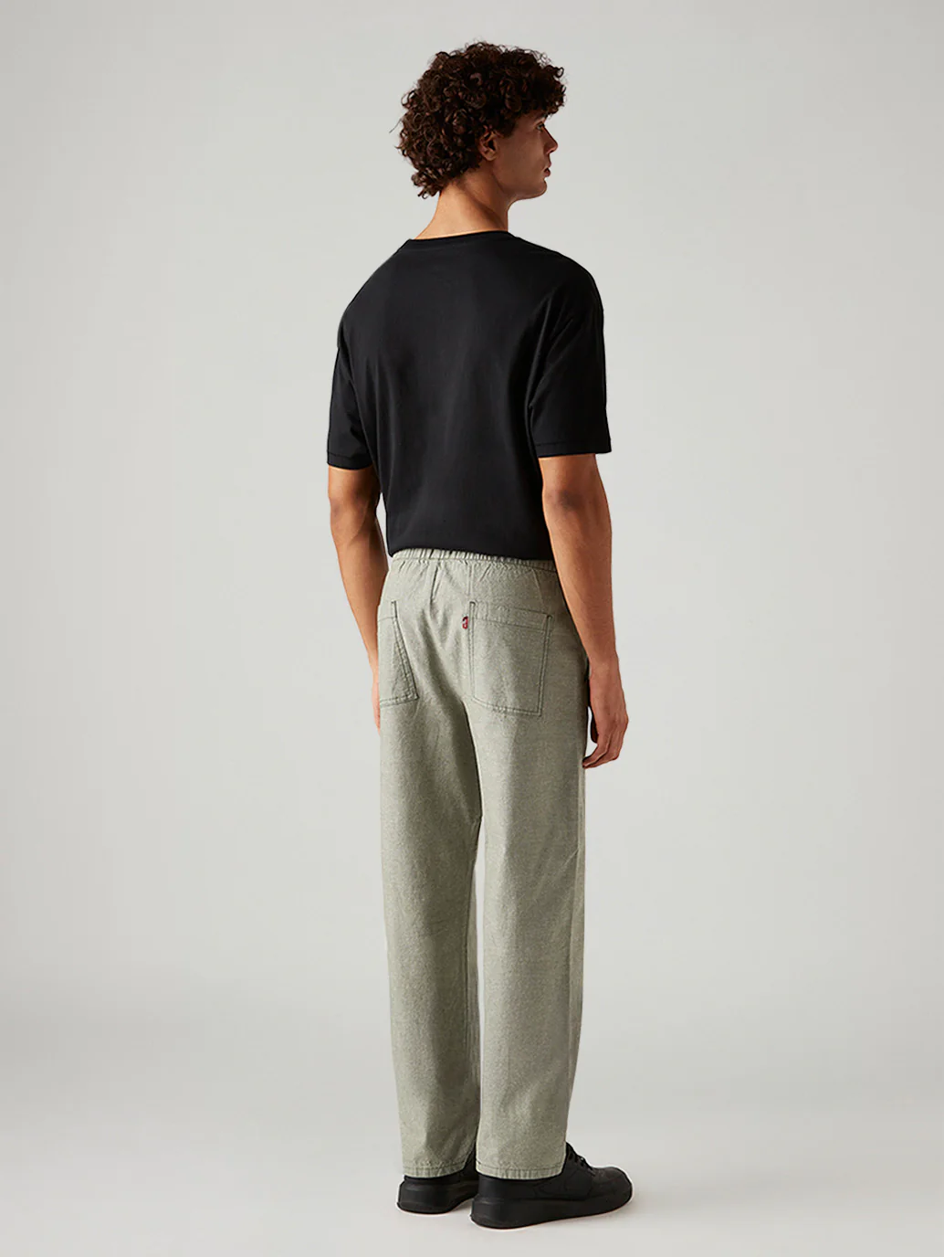 Men's Green Loose Straight Fit Mid Rise Linen Chinos - Image 3