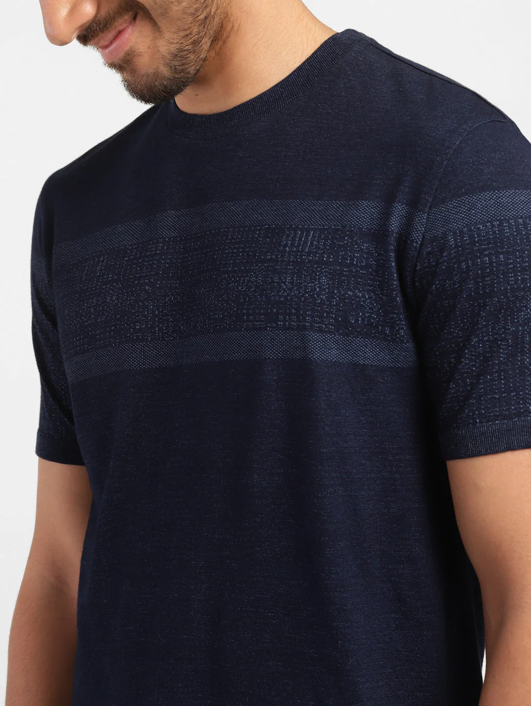 Men's Solid Crew Neck T-shirt - Image 6