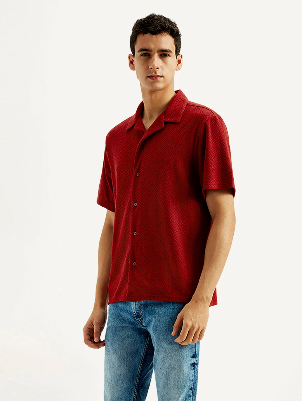 Men's Textured Slim Fit Resort Collar Knit Shirt - Image 5