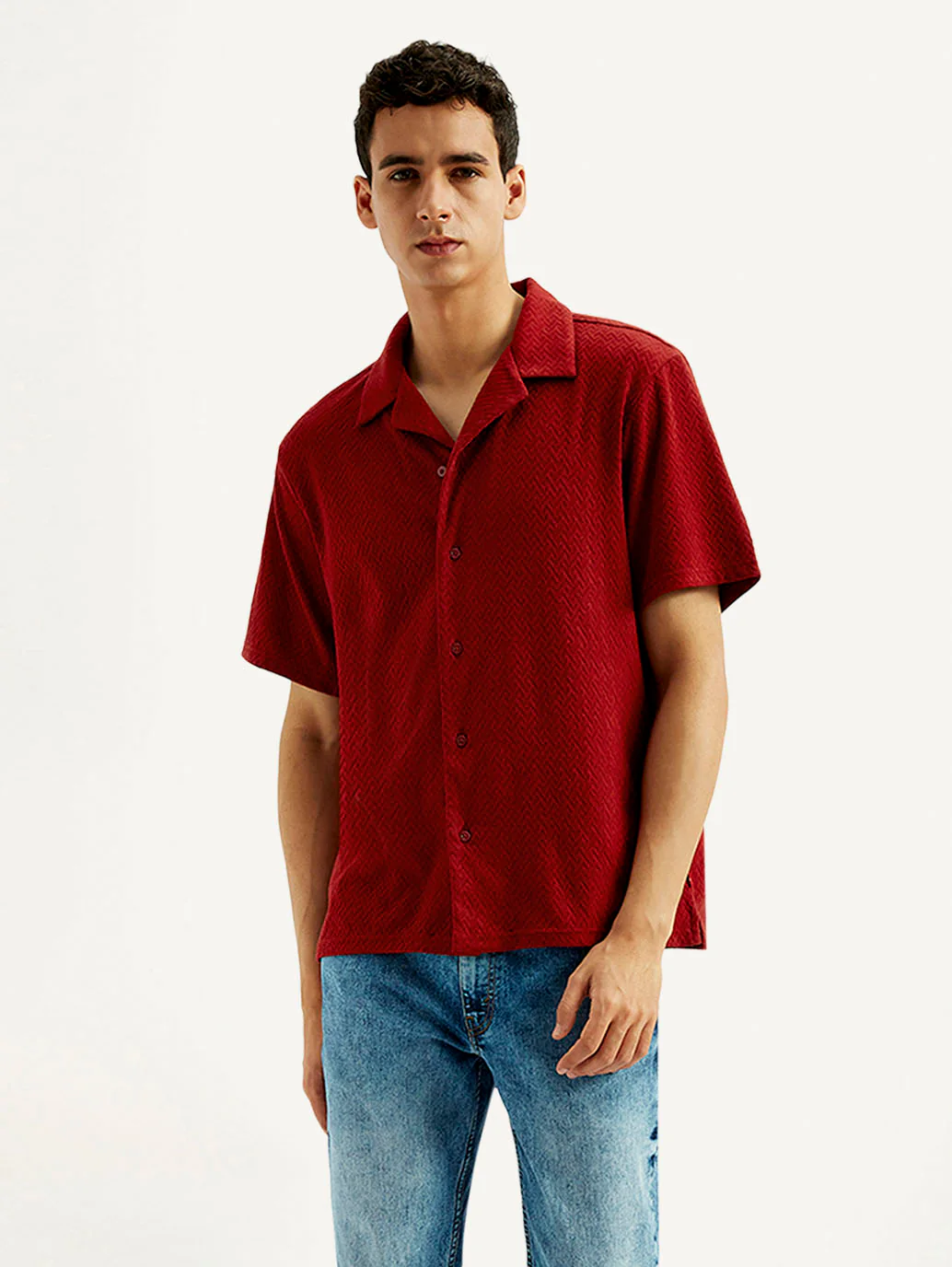 Men's Textured Slim Fit Resort Collar Knit Shirt - Image 6
