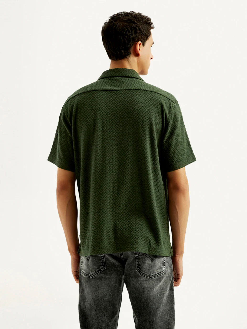Men's Textured Slim Fit Resort Collar Shirt - Image 4