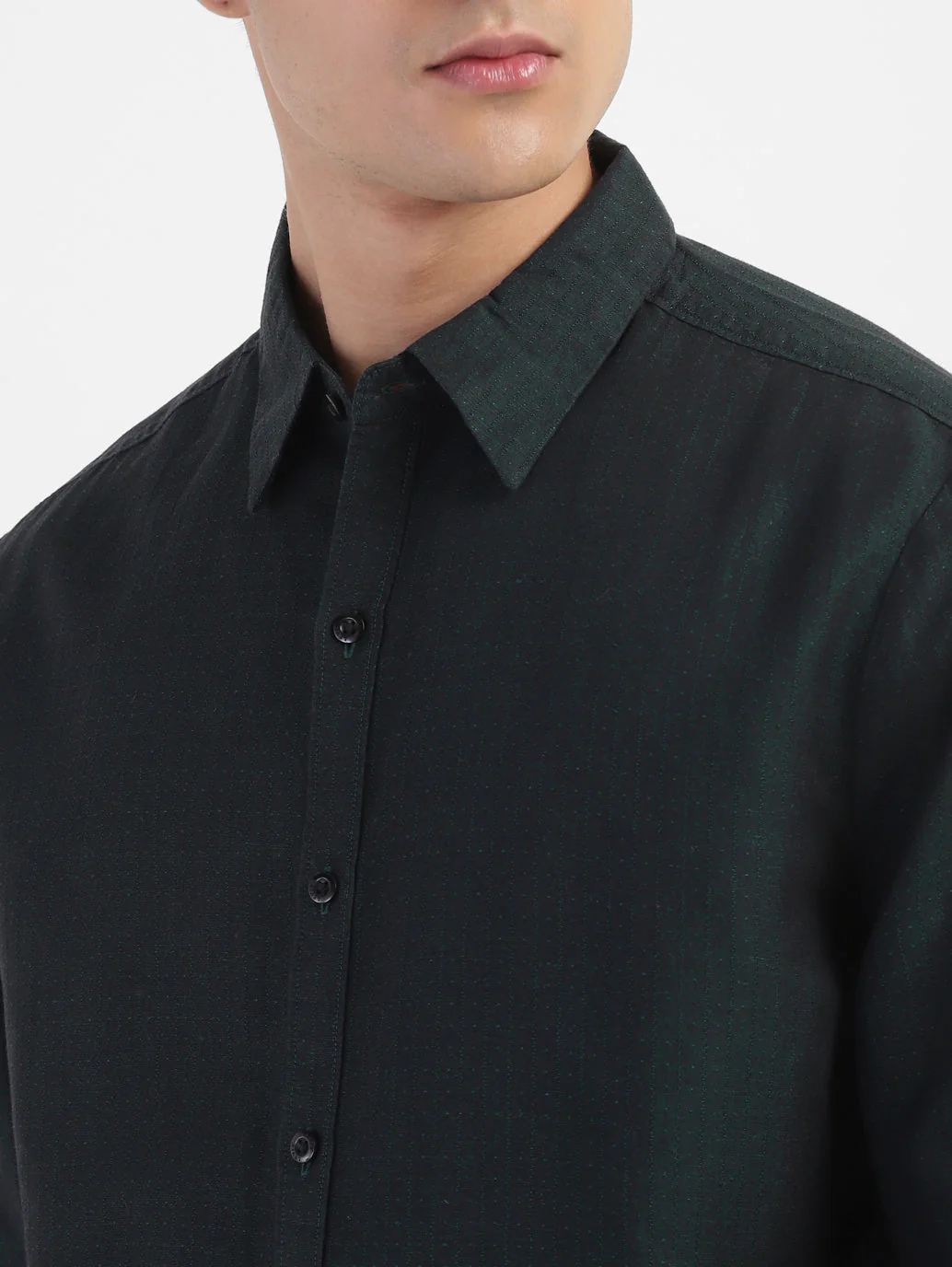 Men's Solid Spread Collar Linen Shirt - Image 6