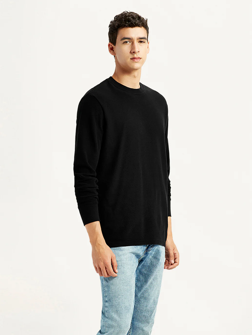 Men's Solid Black Crew Neck T-shirt - Image 4