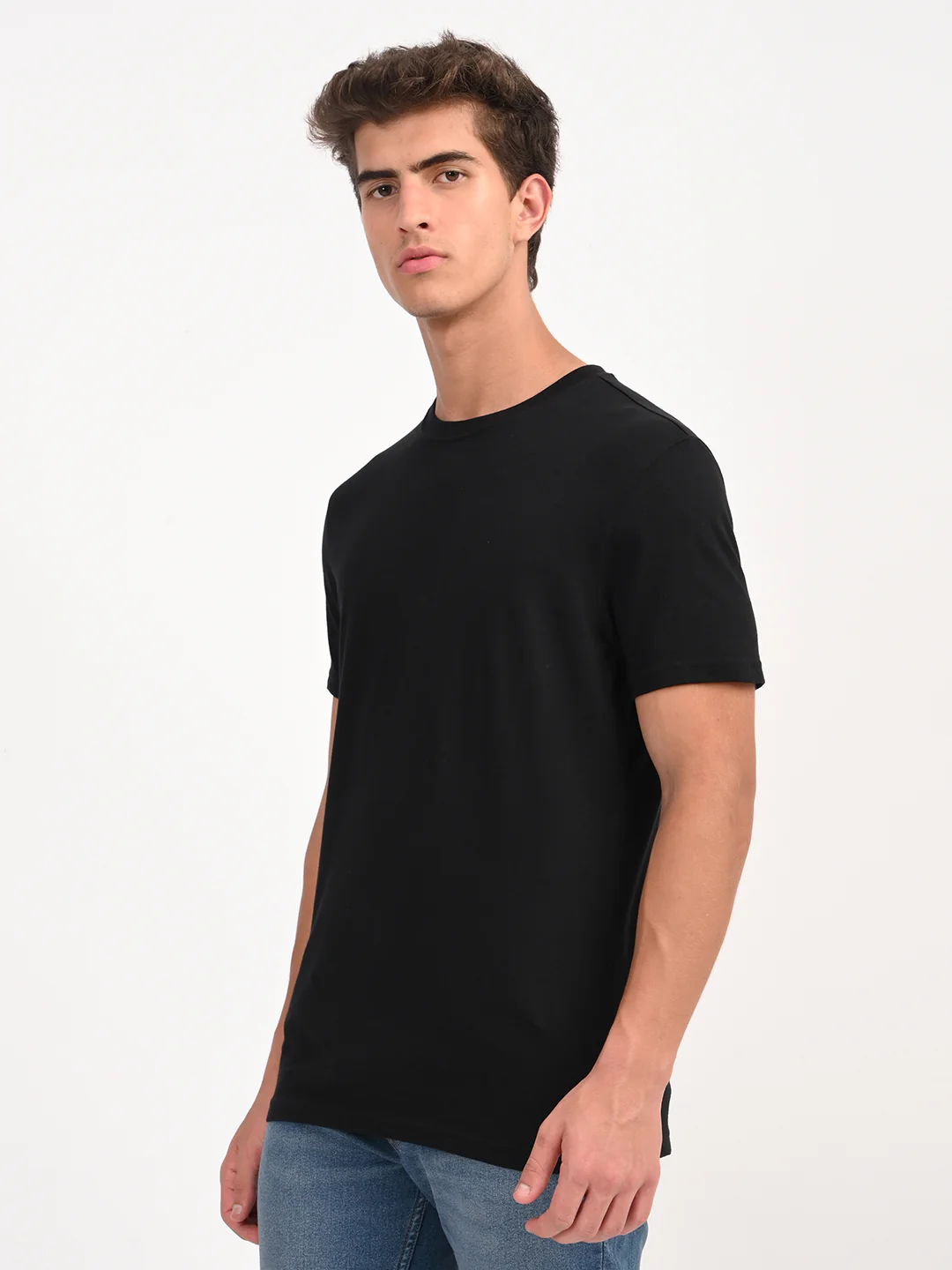 Men's Solid Black Slim Fit T-shirt