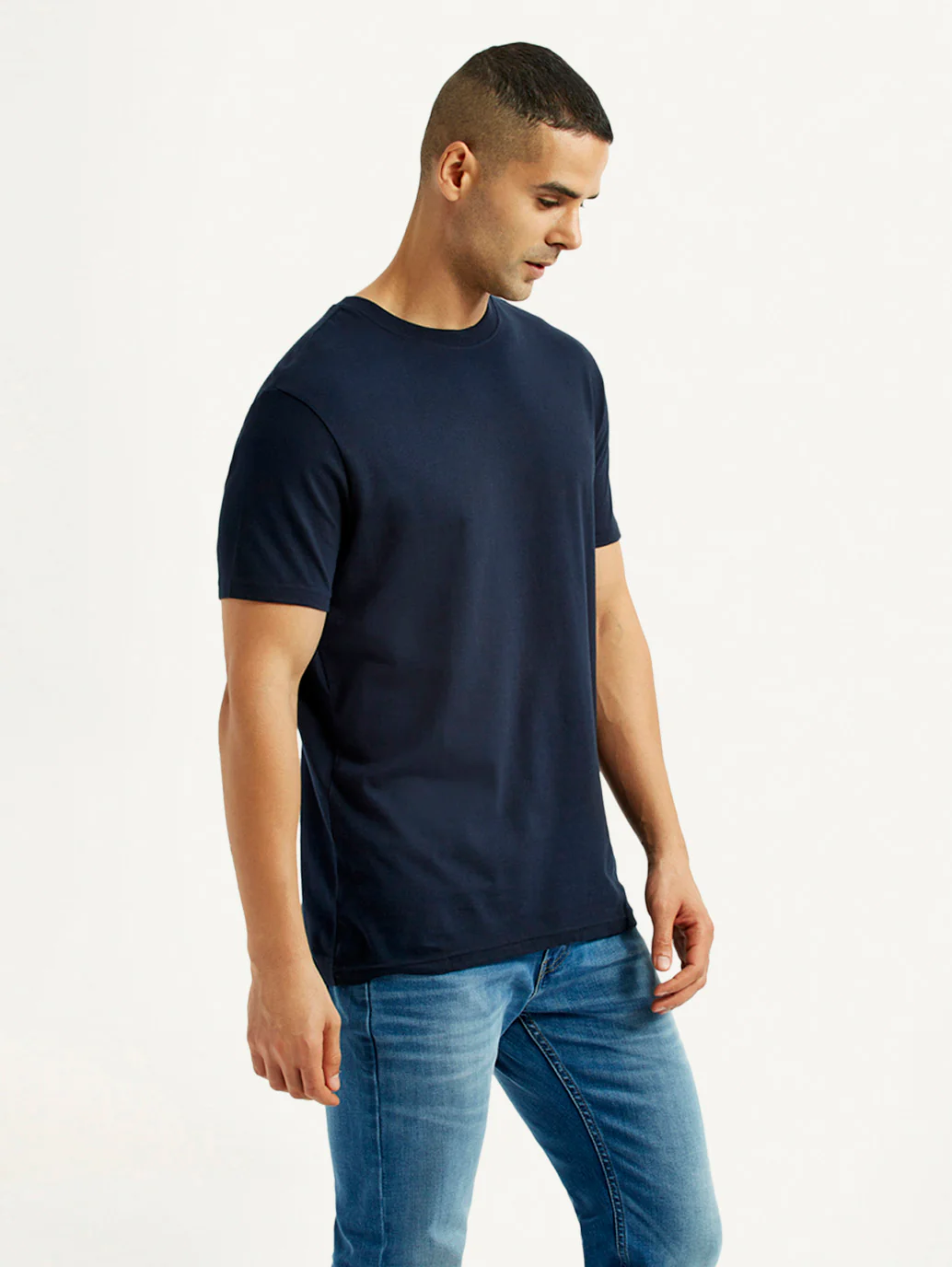 Men's Solid Black Slim Fit T-Shirt - Image 4