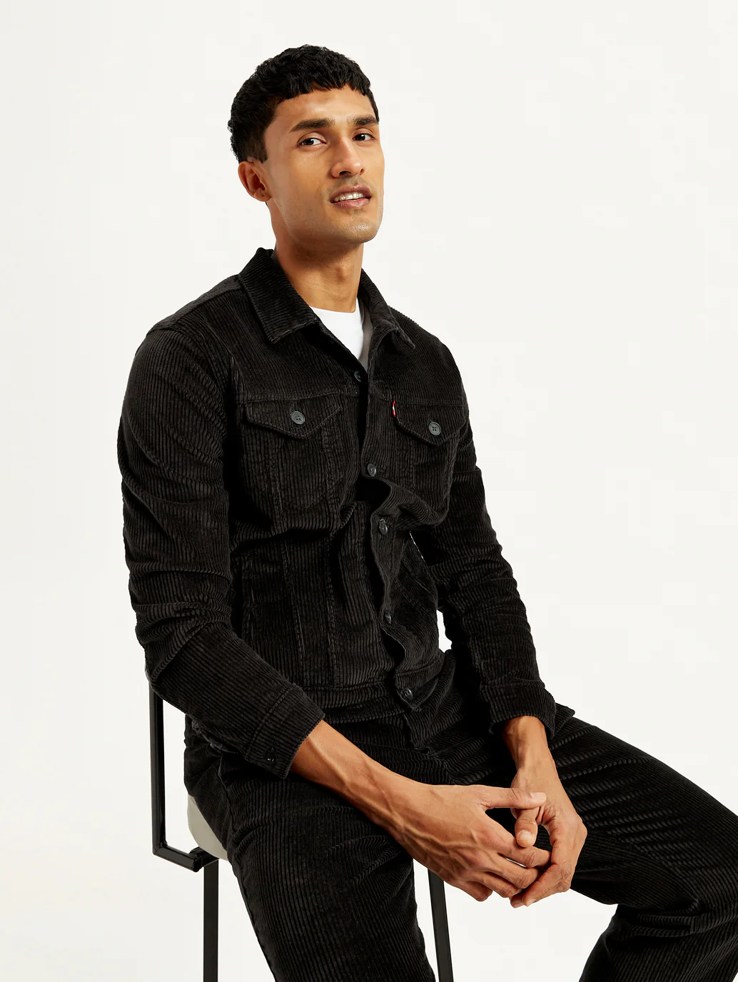 Men's Solid Black Spread Collar Denim Jacket