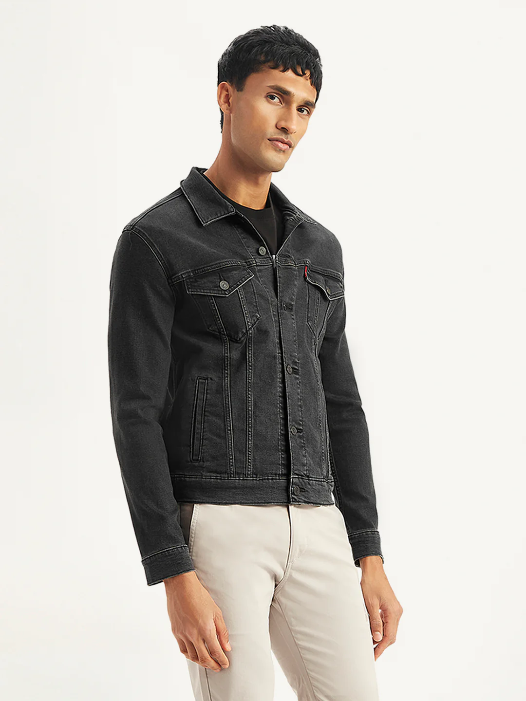 Men's Solid Black Spread Collar Denim Trucker Jacket - Image 4