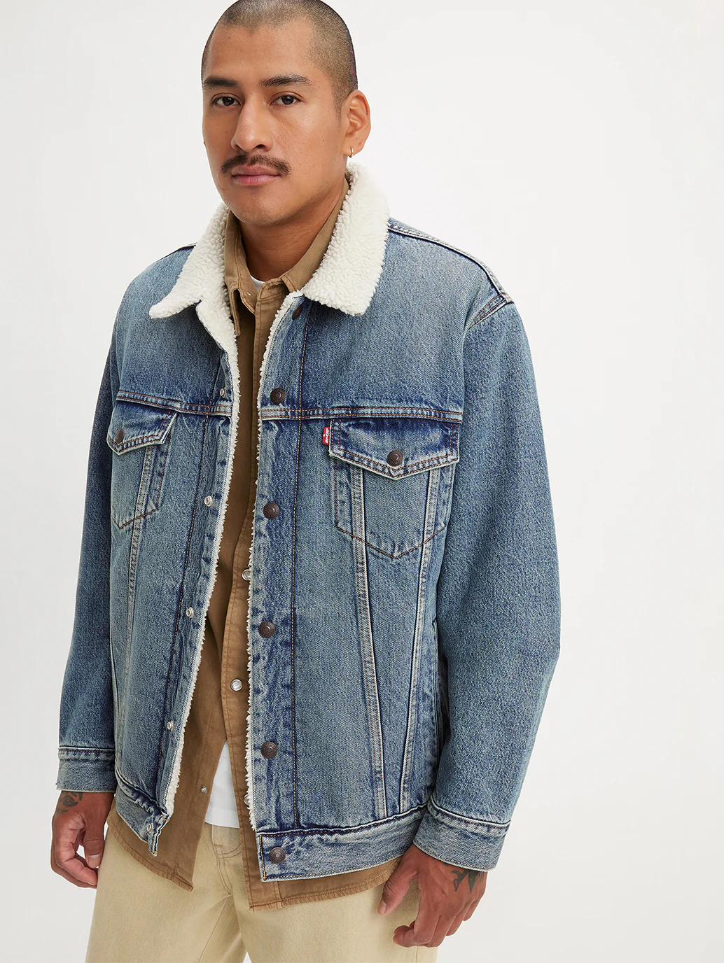 Men's Solid Blue Spread Collar Denim Jacket - Image 2
