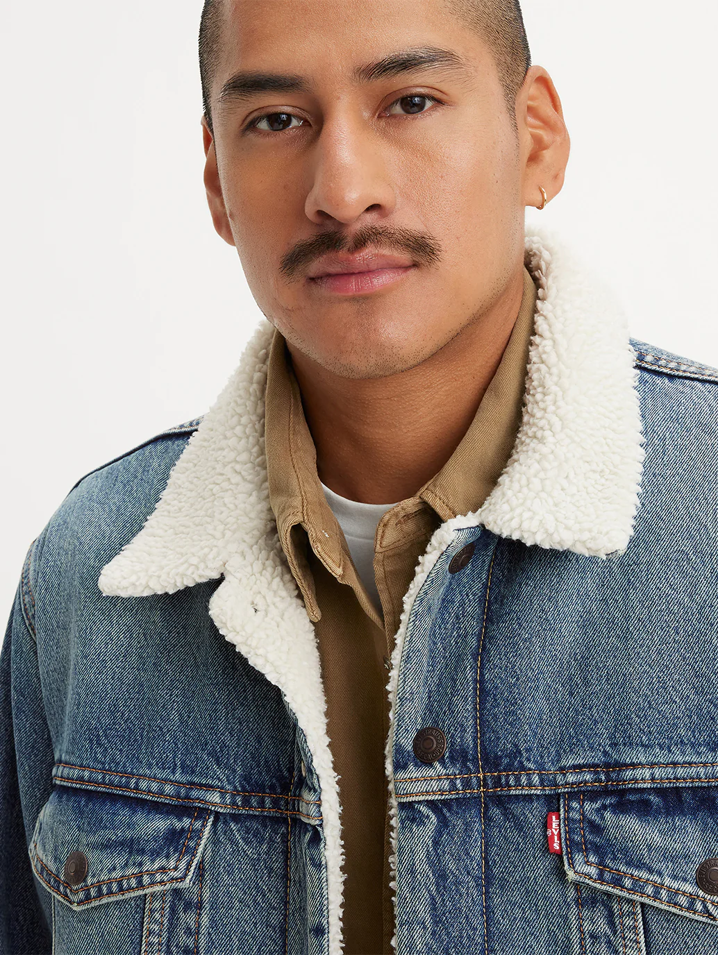 Men's Solid Blue Spread Collar Denim Jacket - Image 4