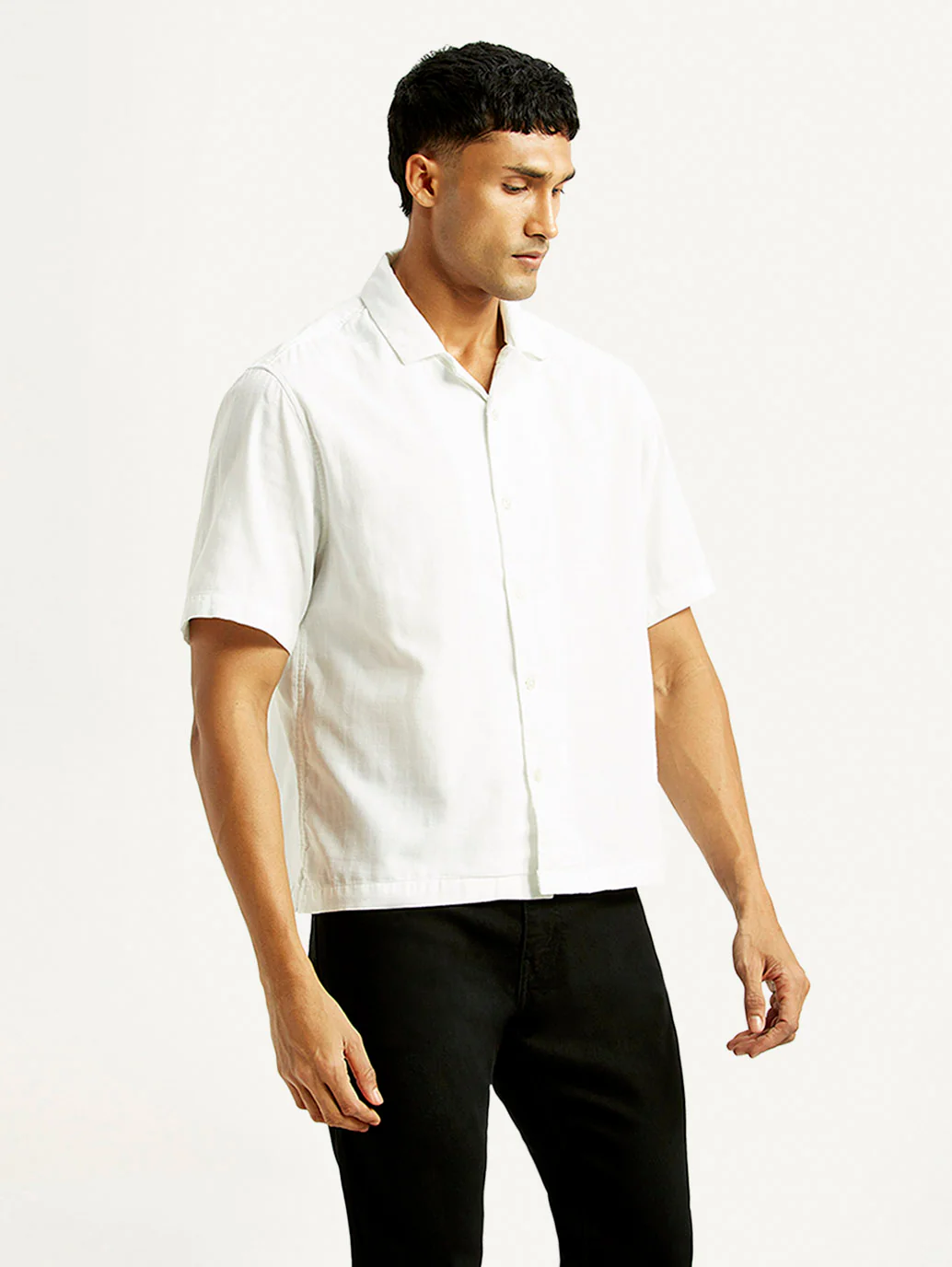 Men's Solid Boxy Fit Resort Collar Shirt - Image 3