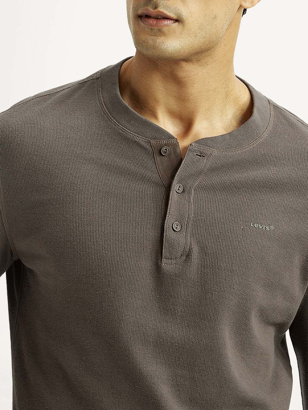 Men's Solid Brown Henley Neck T-shirt - Image 3