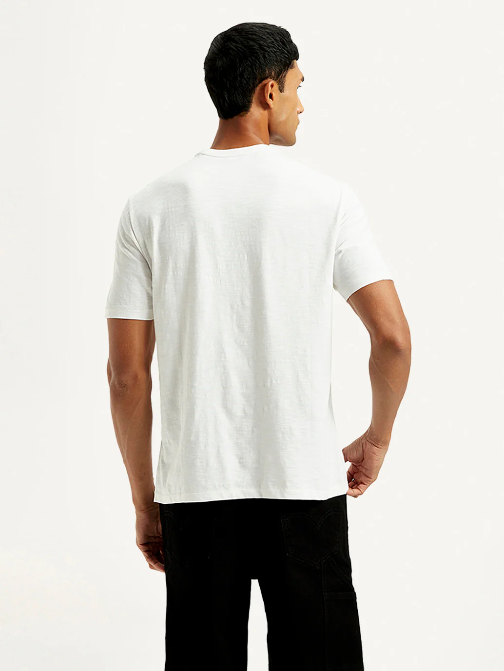 Men's Solid Crew Neck T-shirt - Image 3