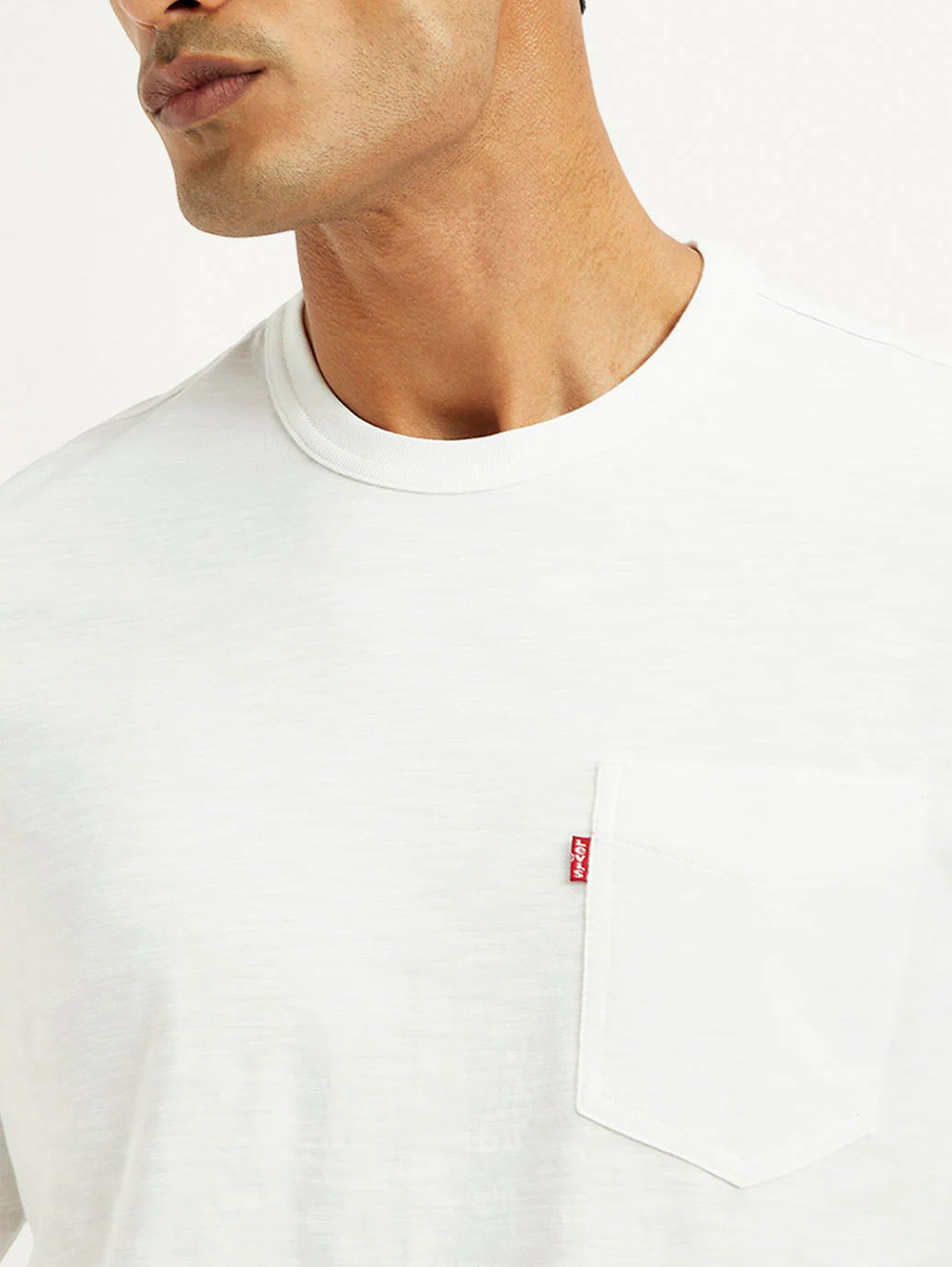Men's Solid Crew Neck T-shirt - Image 4