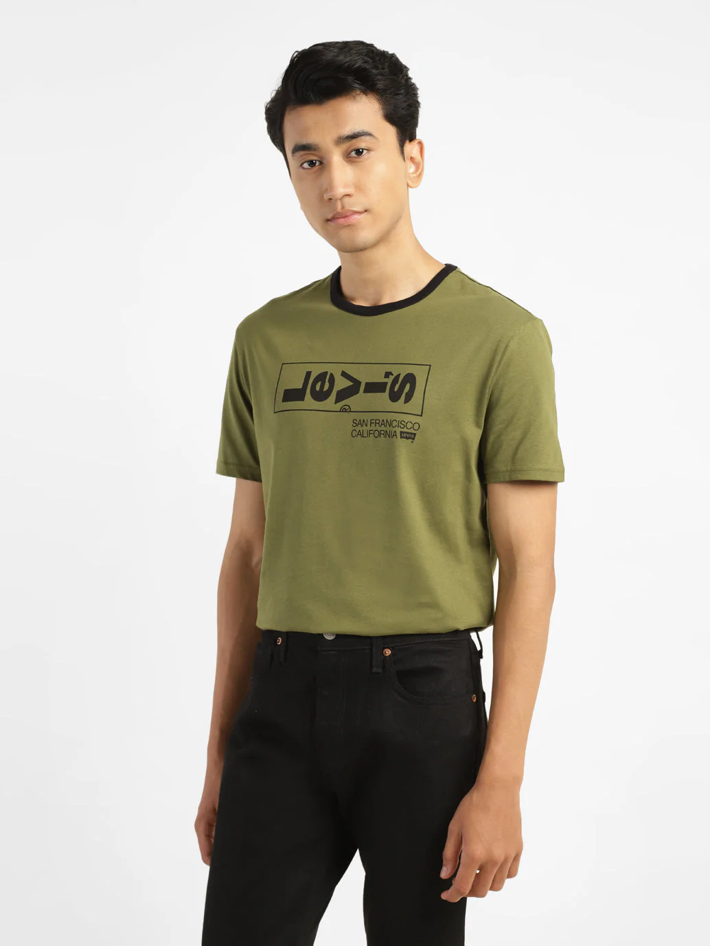 Men's Solid Crew Neck T-shirt - Image 2