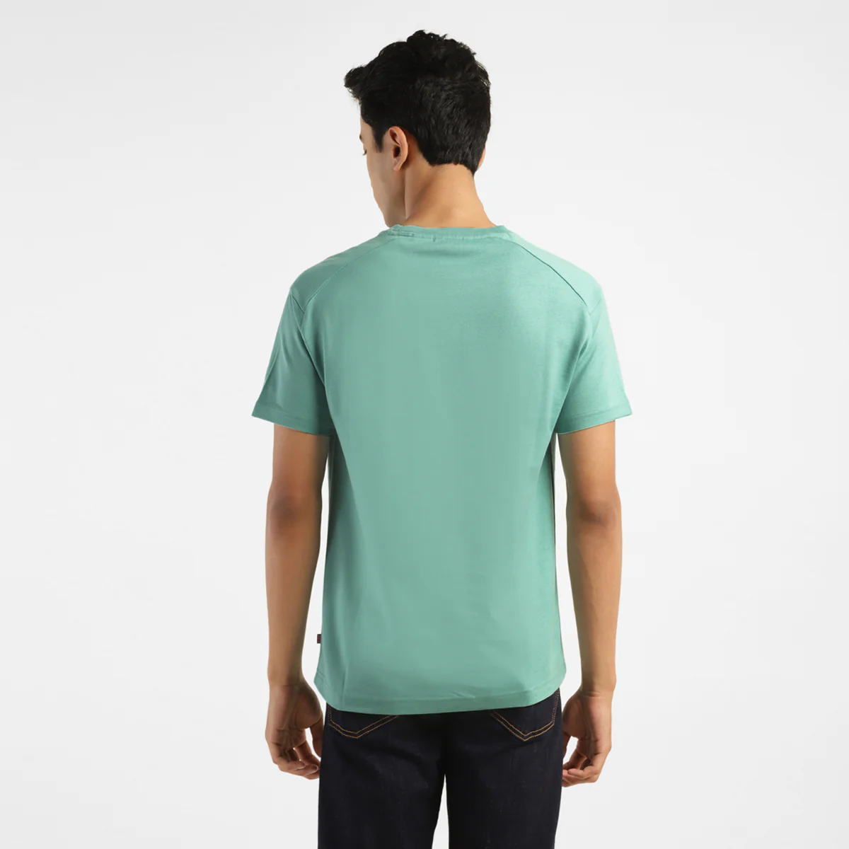 Men's Solid Crew Neck T-shirt - Image 3