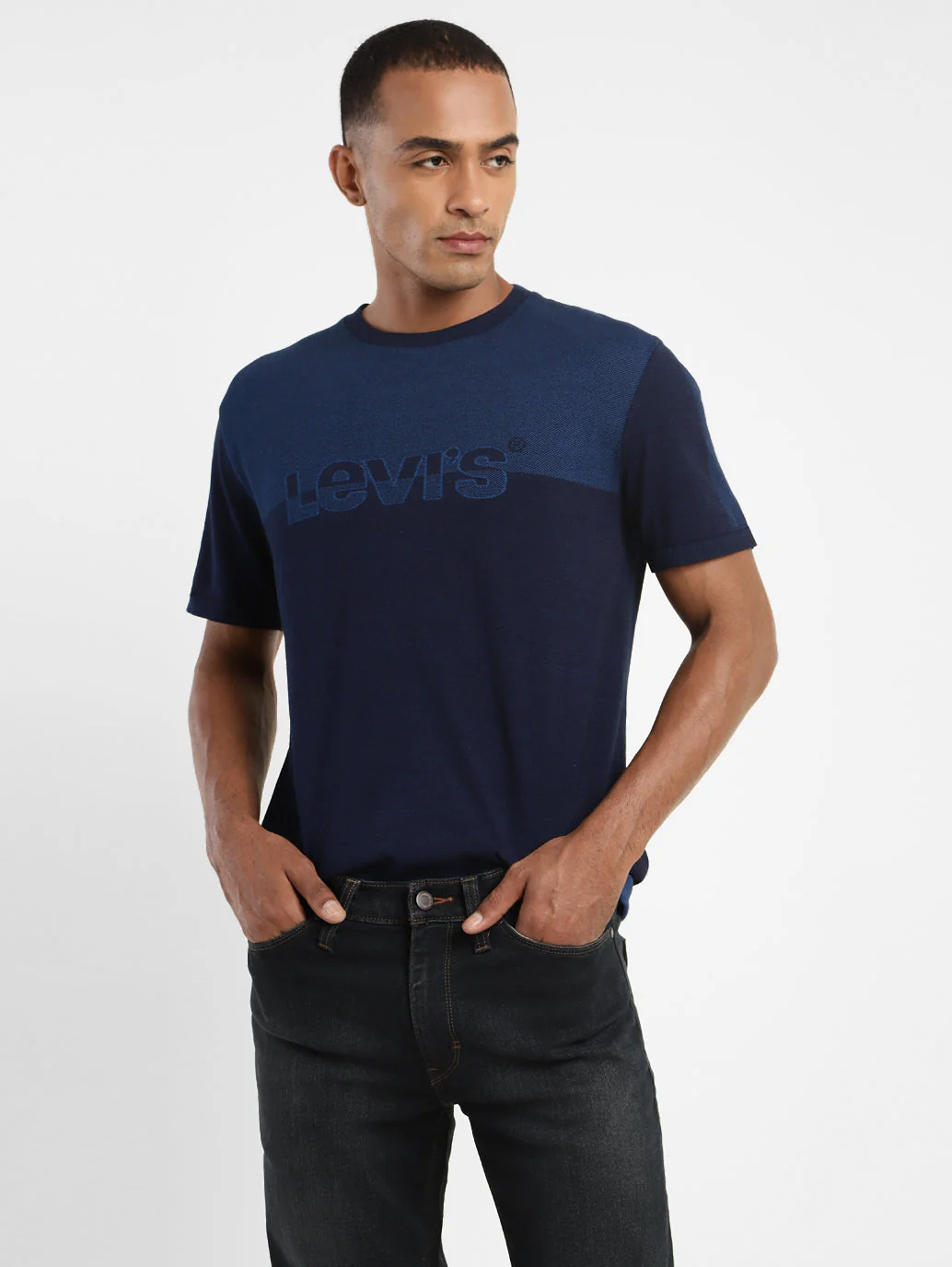 Men's Solid Crew Neck T-shirt - Image 2