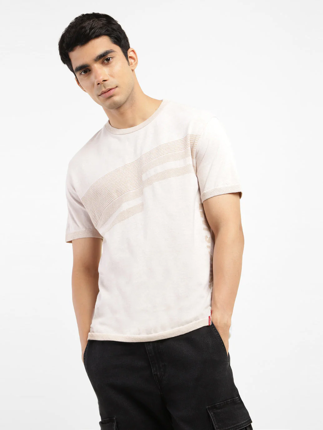 Men's Solid Crew Neck T-shirt - Image 2