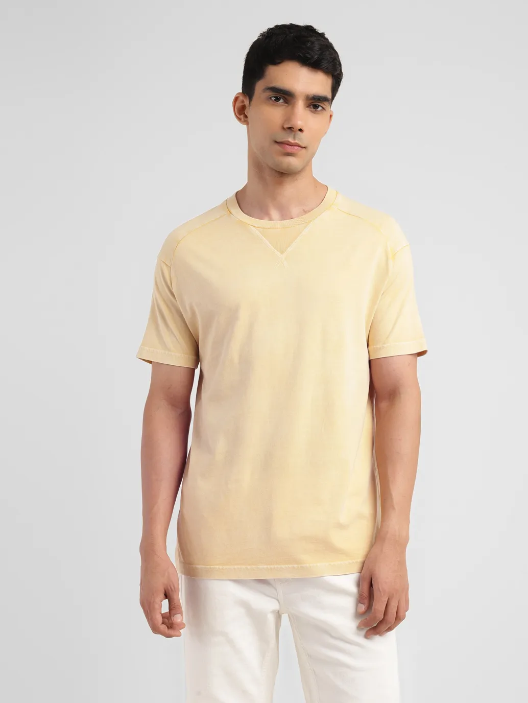Men's Solid Crew Neck T-shirt - Image 2