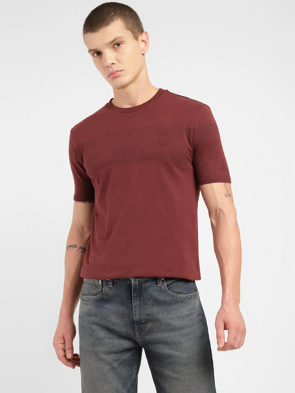 Men's Solid Crew Neck T-shirt Maroon - Image 2