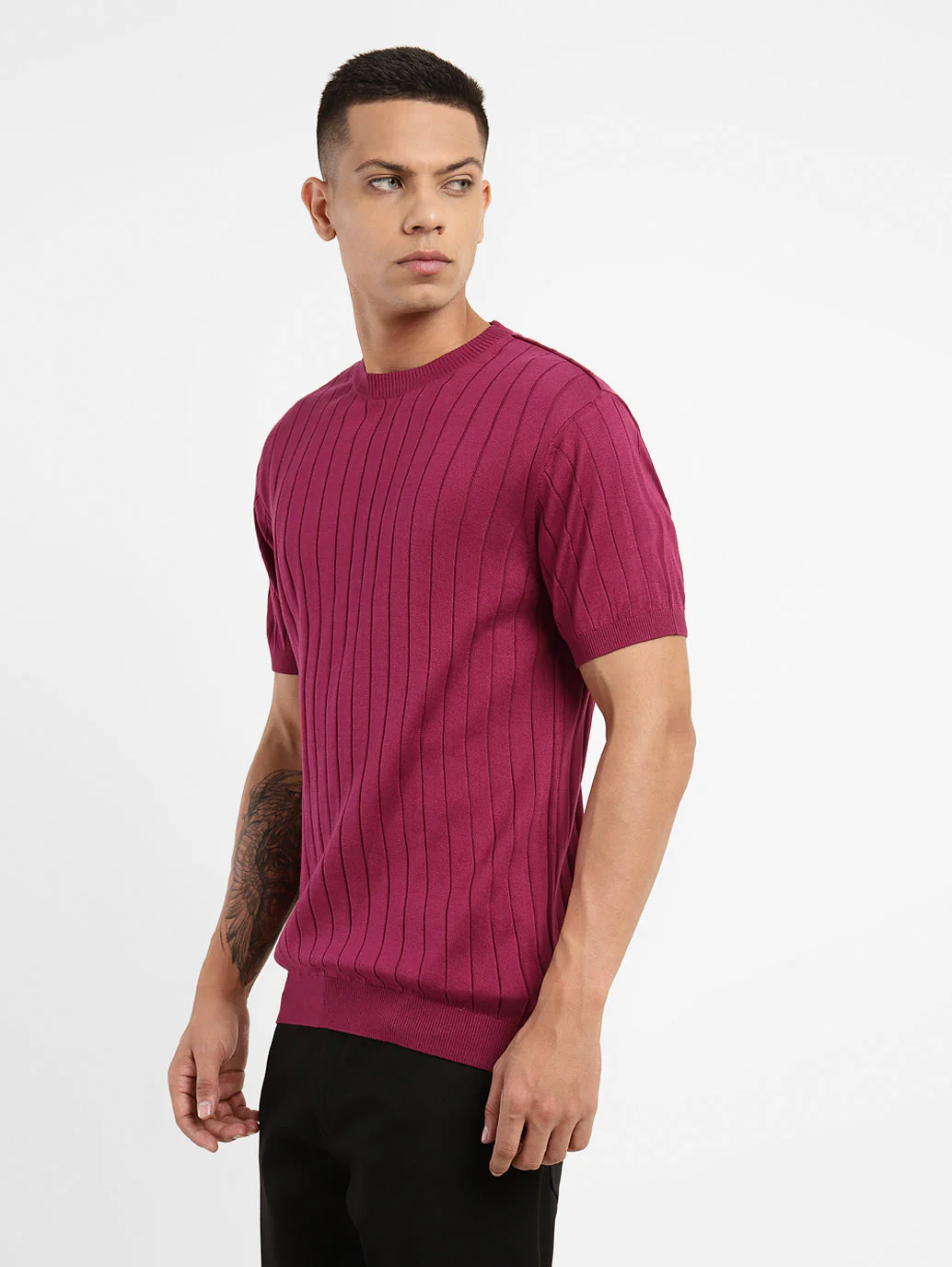 Men's Solid Crew Neck T-shirt - Image 4