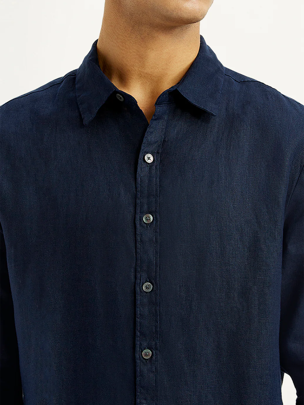 Men's Solid Dark Blue Slim Fit Shirt - Image 4