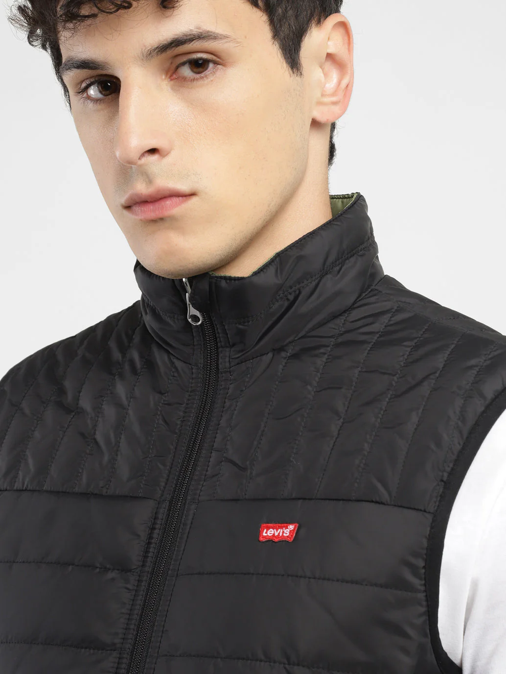 Men's Solid Reversible Quilted Jacket - Image 4